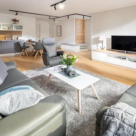 アパート Wolkenlos